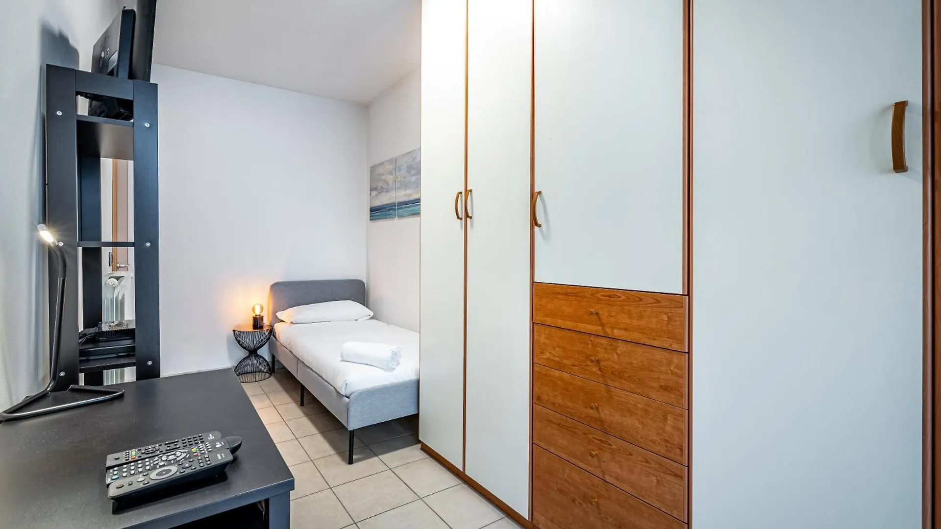 Yd Settimello With Parking Apartment Florence